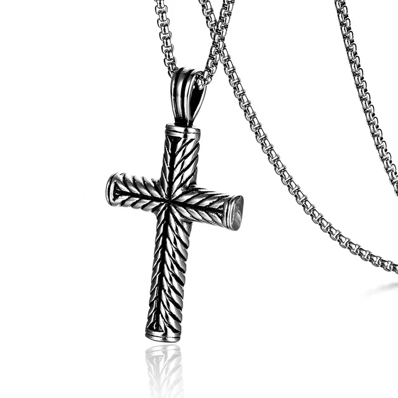 Collier croix acier inoxydable