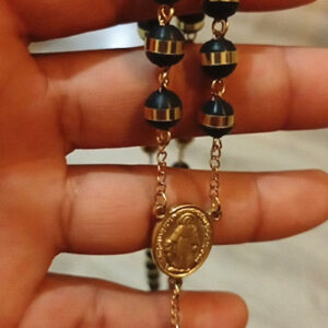 Collier croix de dieu