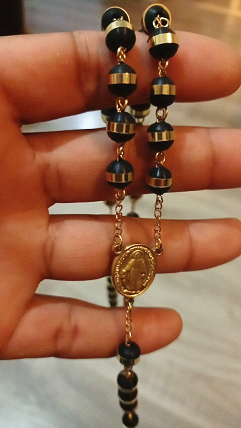 Collier croix de dieu