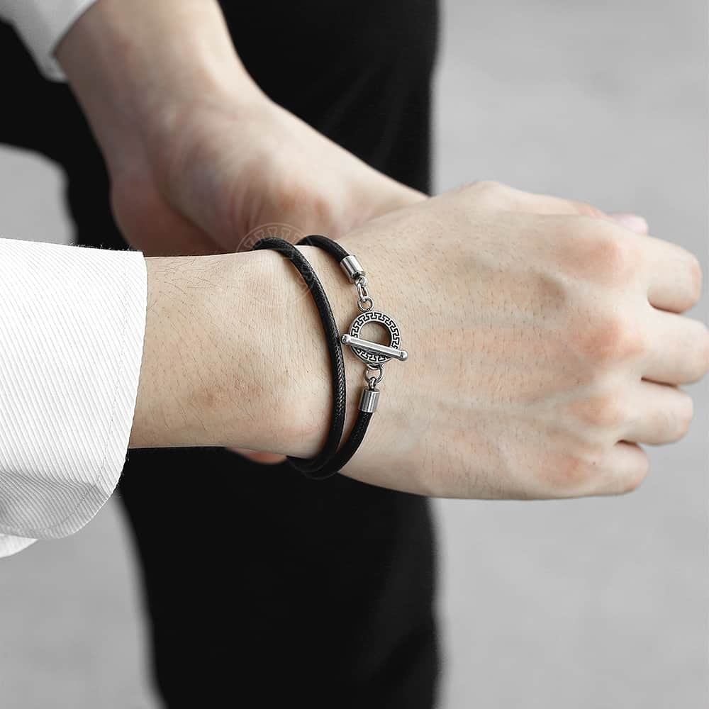 Collier ras de cou noir