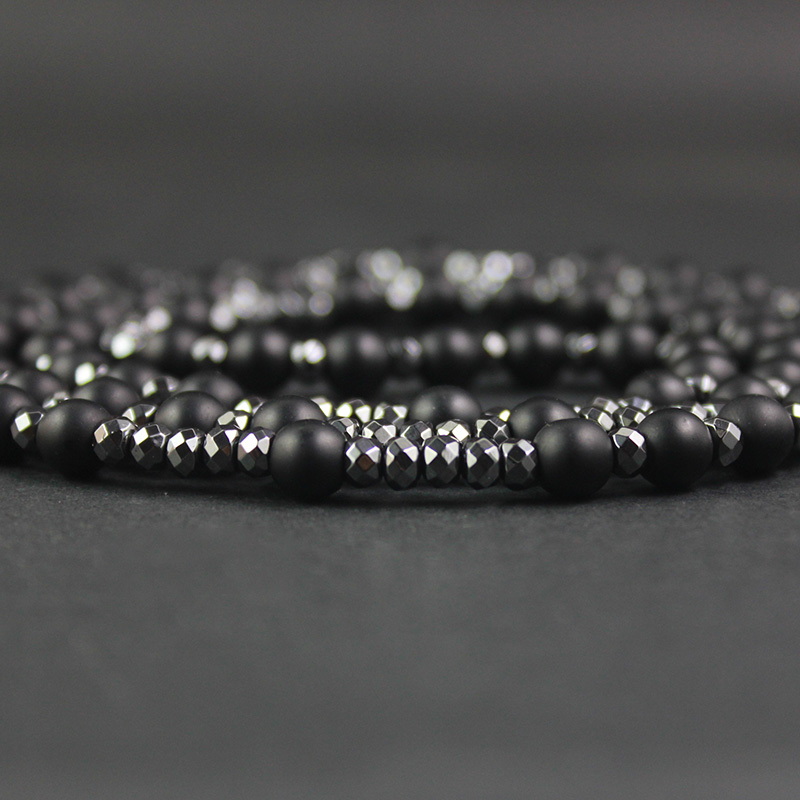 Pendentif croix en pierre naturelle