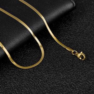 Collier doré ras de cou