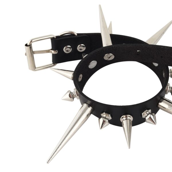 Collier pique gothique