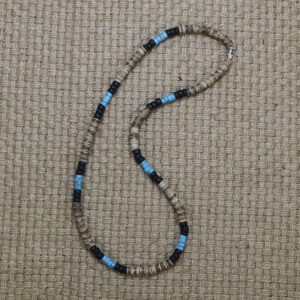 Collier ras de cou surfeur